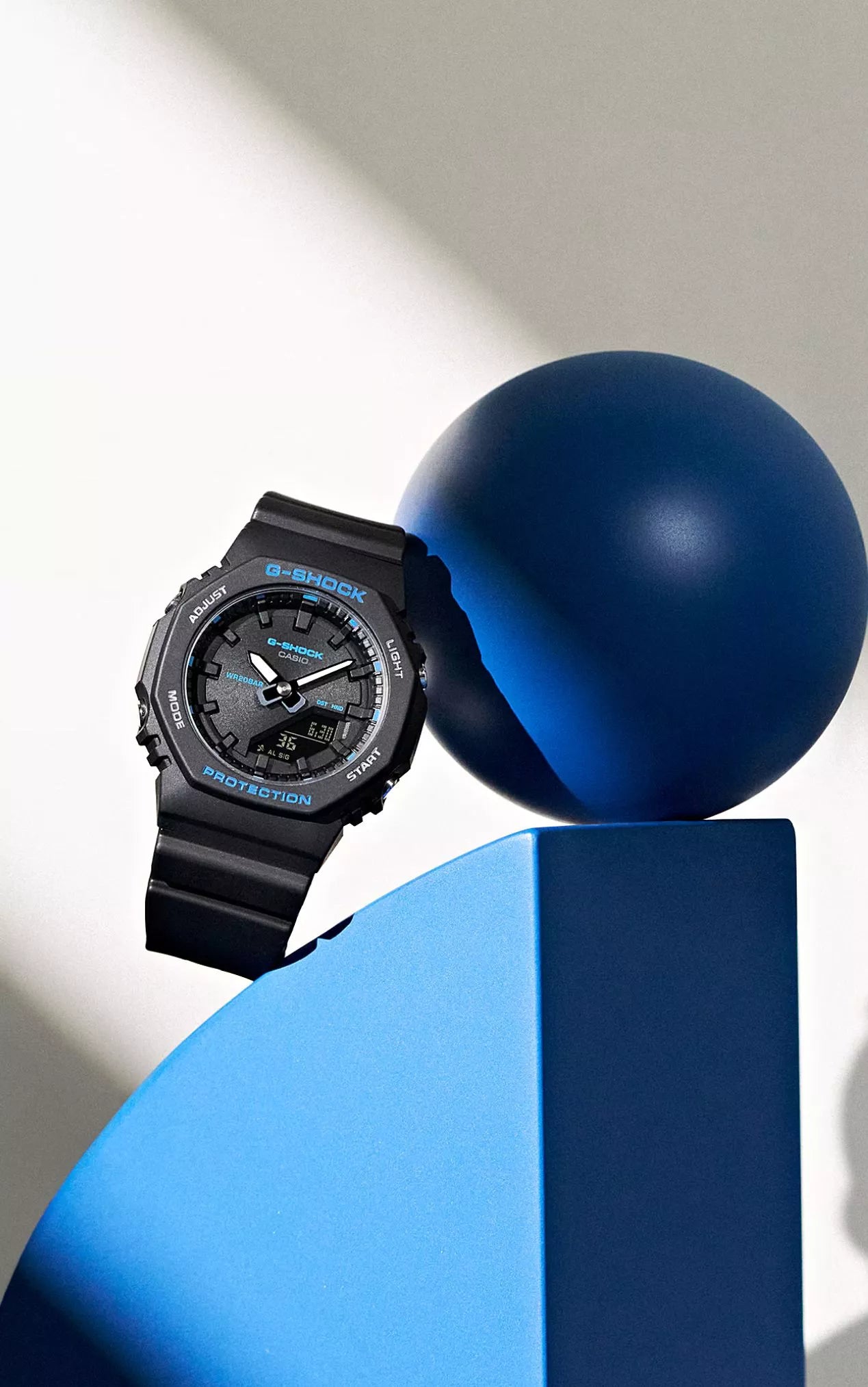 Reloj Casio G-Shock GMA-P2100BA-1A