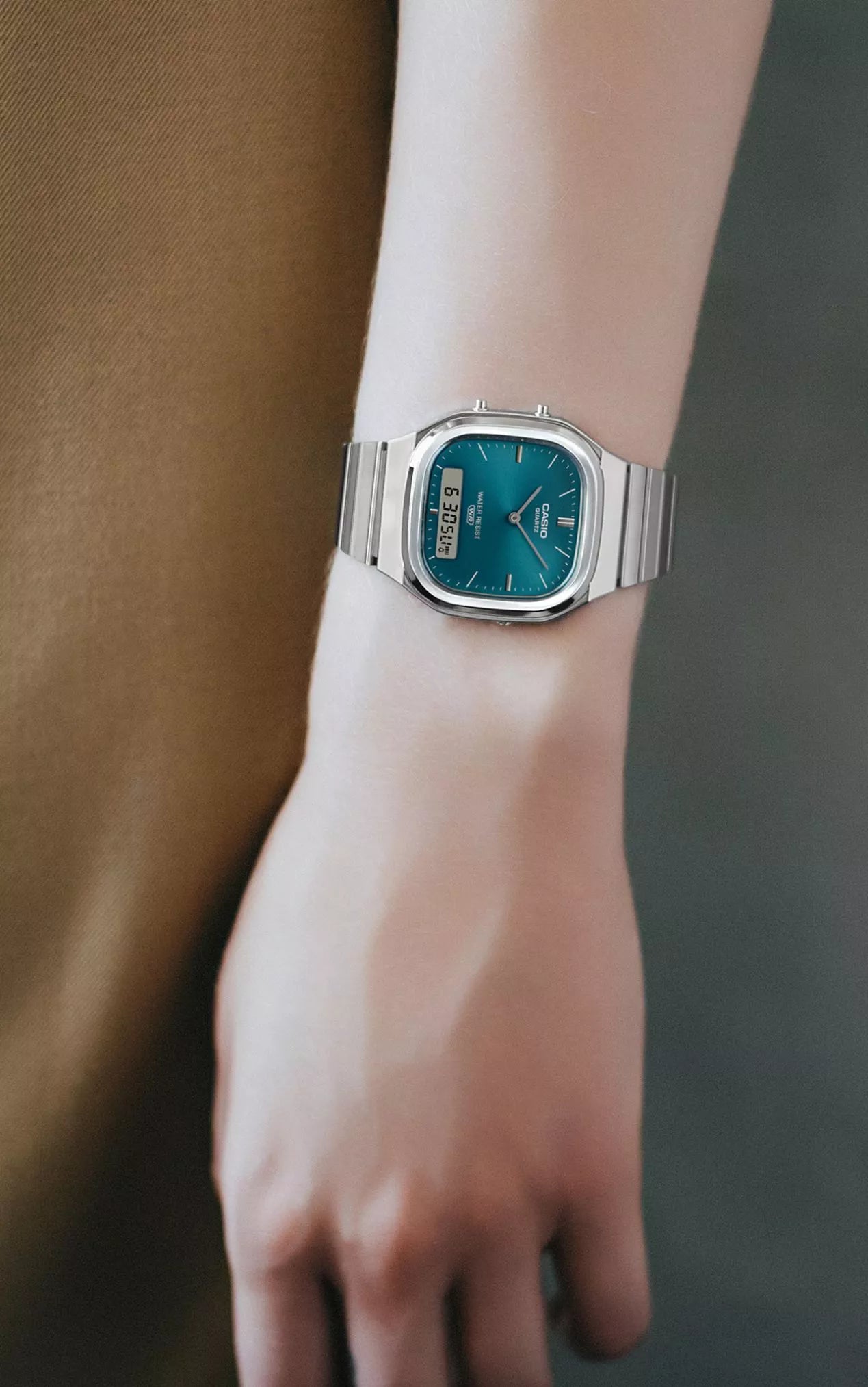 Reloj Casio Vintage AQ-240E-3A