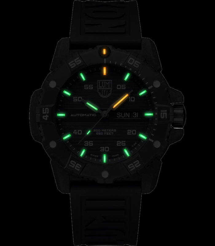 Reloj Luminox LUMINOX MASTER CARBON SEAL 3863