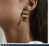 Pendientes Rosefield Lois de acero chapado en oro